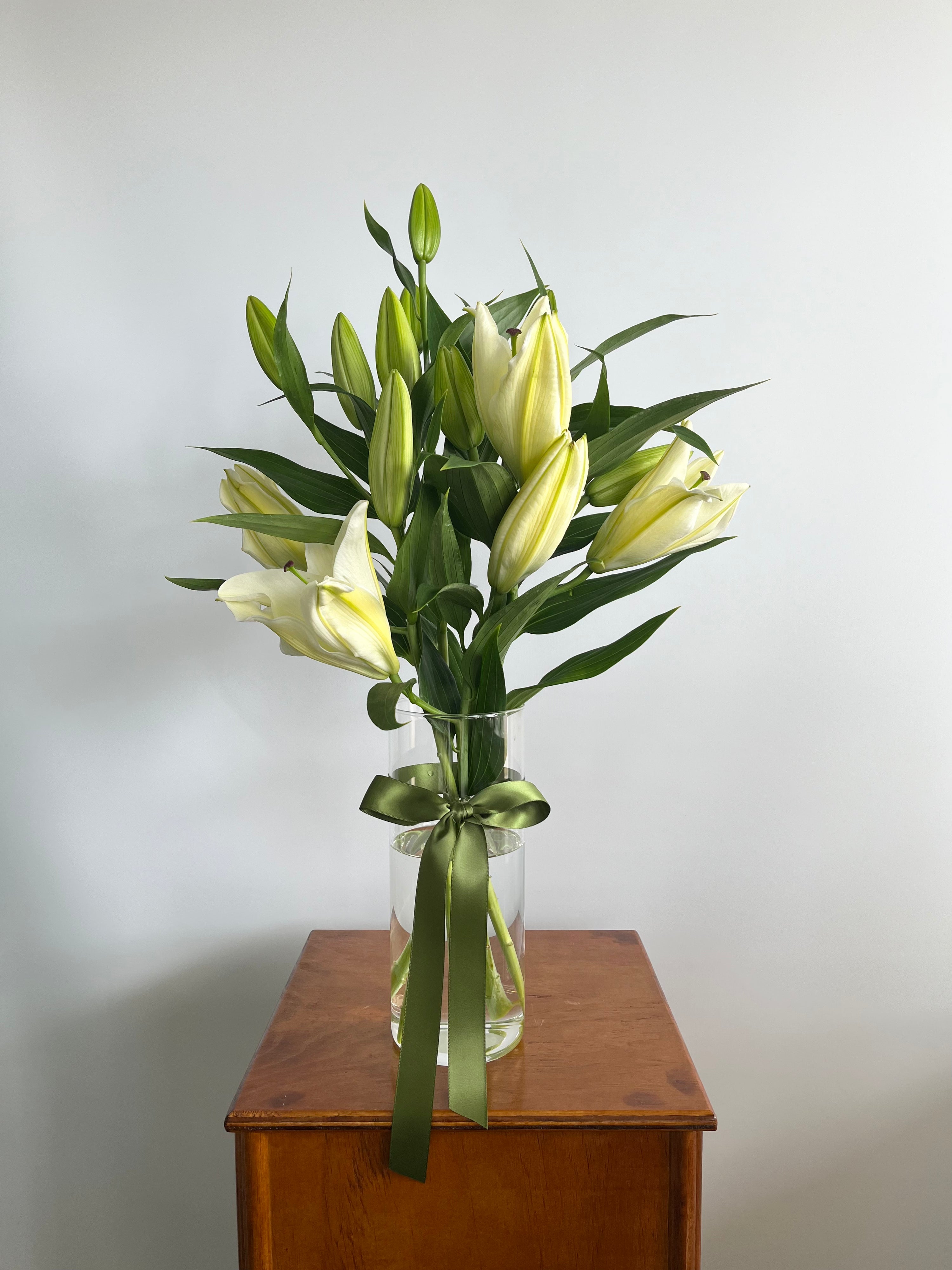 Classic Lily Vase