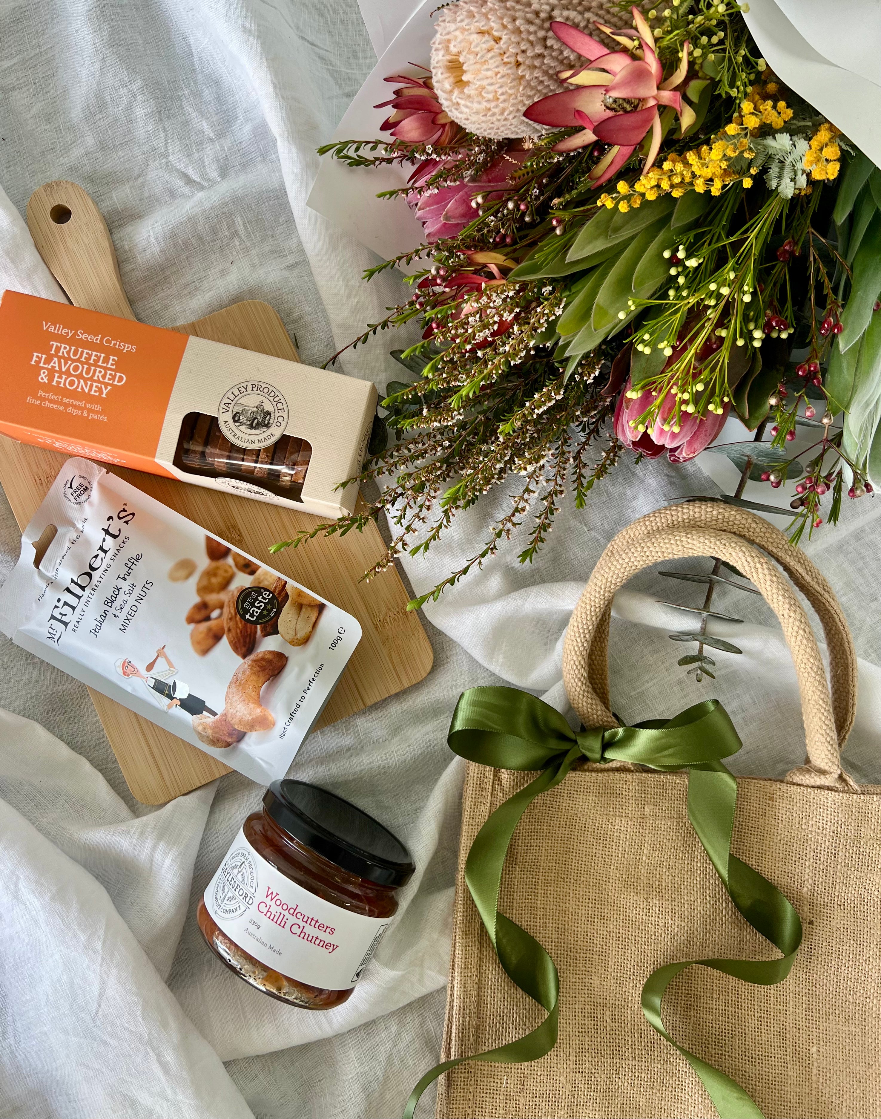 Native Table Hamper