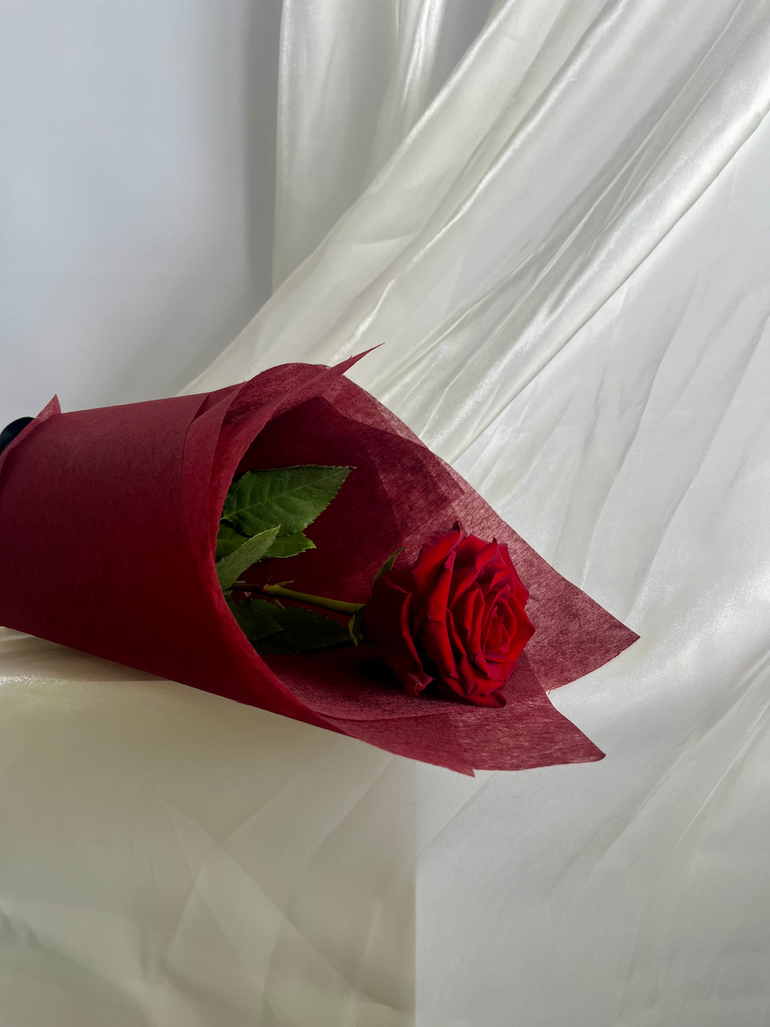 Single Stem Rose with Mini Choc