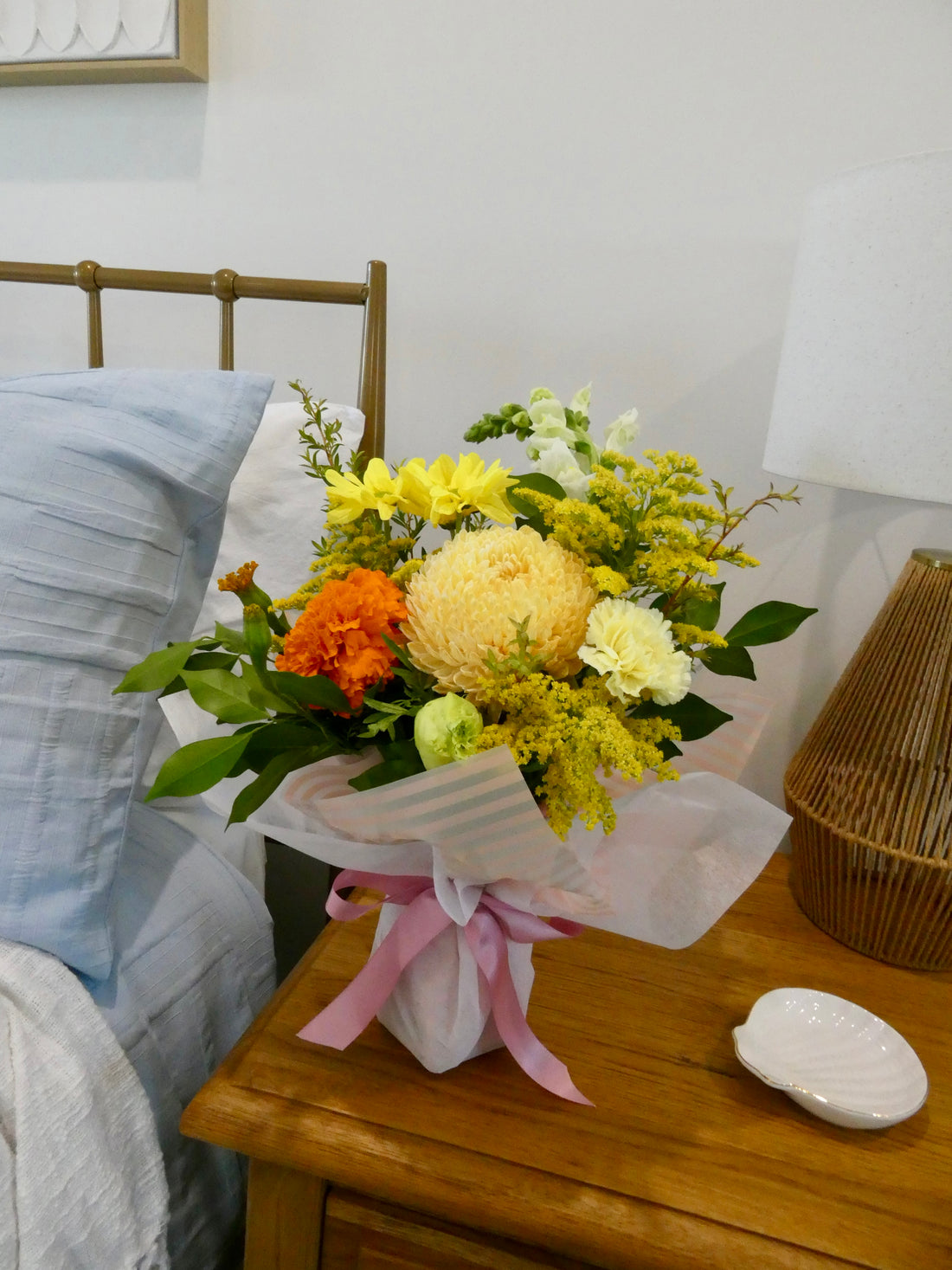 Mumosa Posy